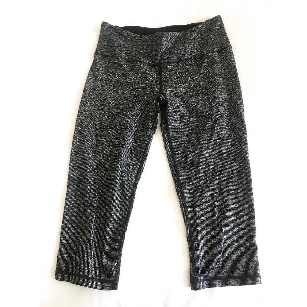 Victoria's Secret VSX Sport Crop Leggings Size S